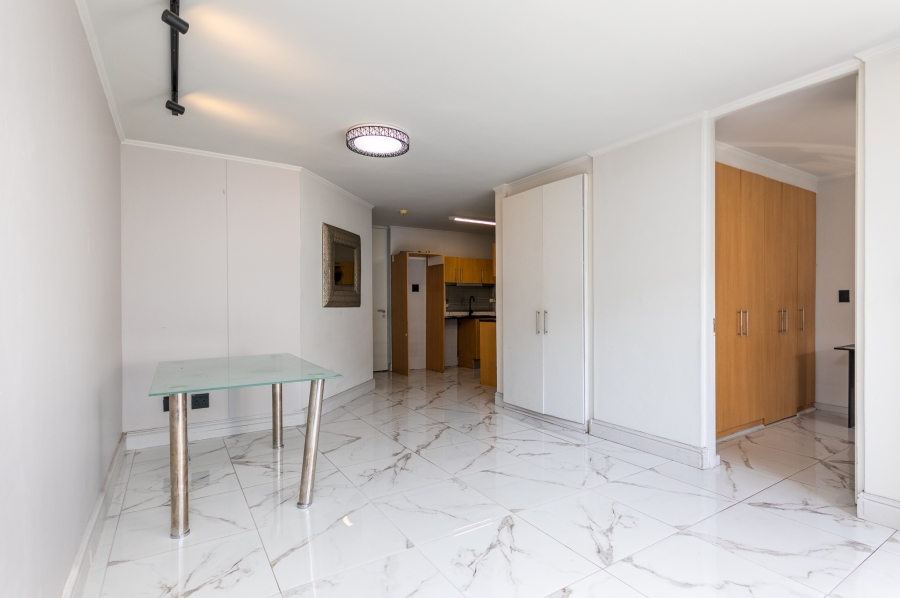 1 Bedroom Property for Sale in Claremont Upper Western Cape